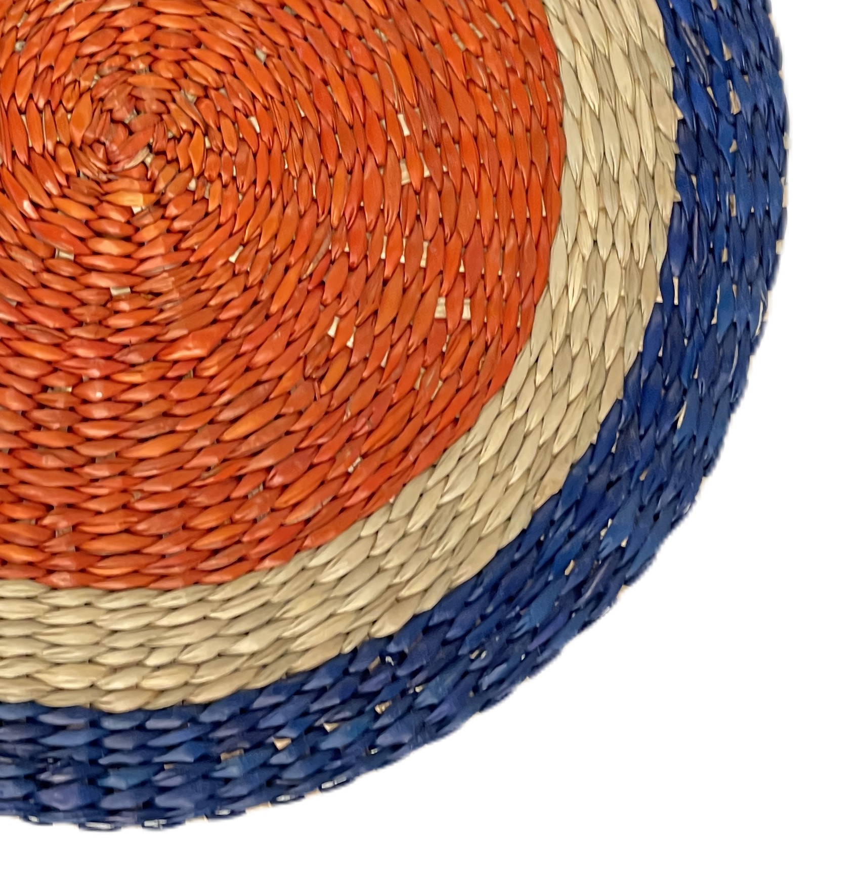 Round hand woven red mixed placemats set of 6, 30cm naturally heat-resistant easy-care perfect for dining table protection modern rustic farmhouse living - Image 6
