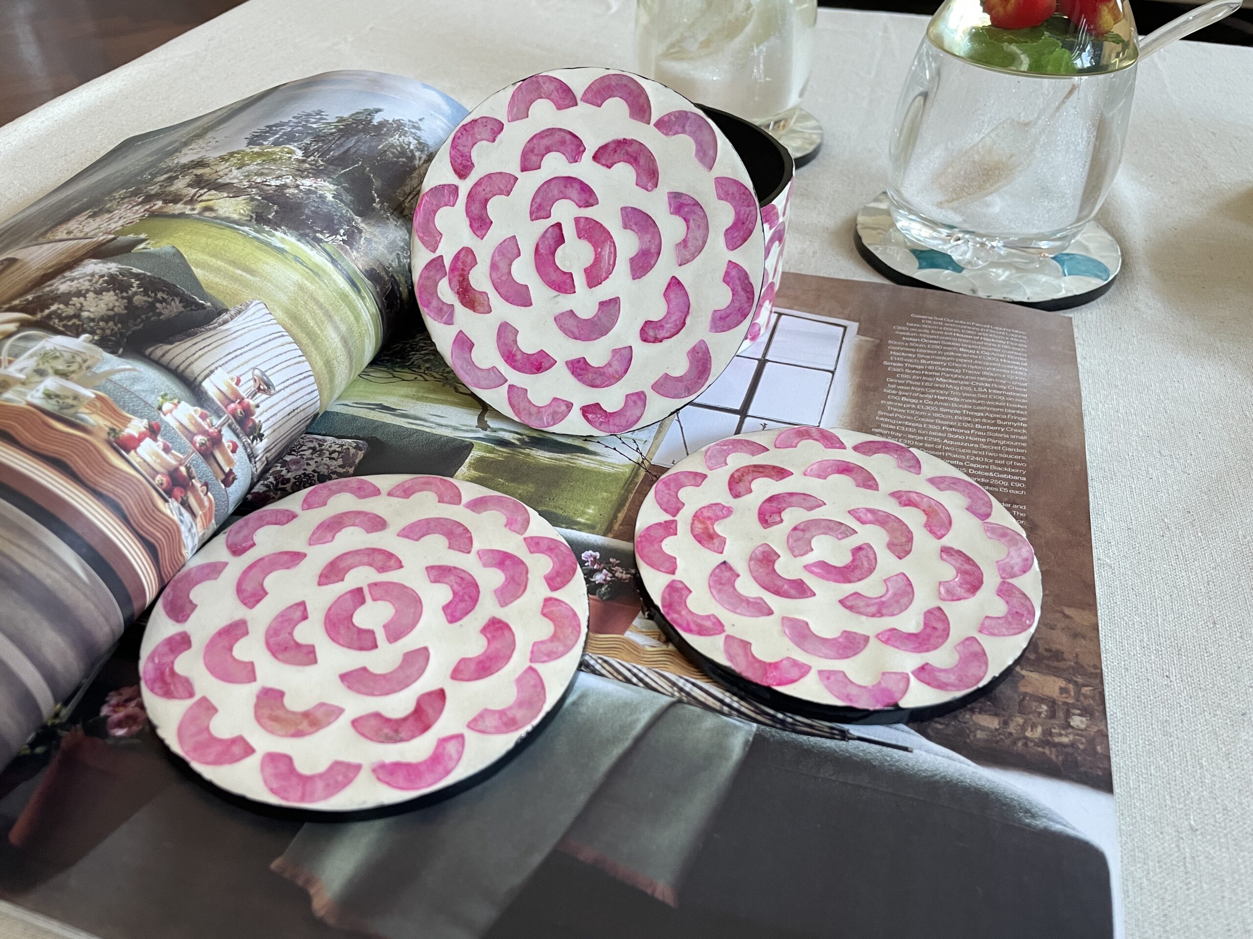 Mother of Pearl Coaster Set of 6 with Holder Box, Pink - Image 2